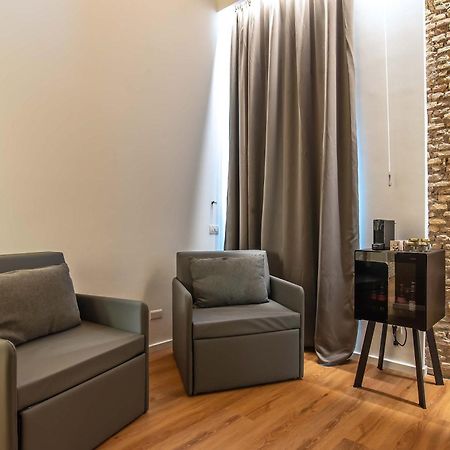 Ora Acanfora Suites Рим Экстерьер фото